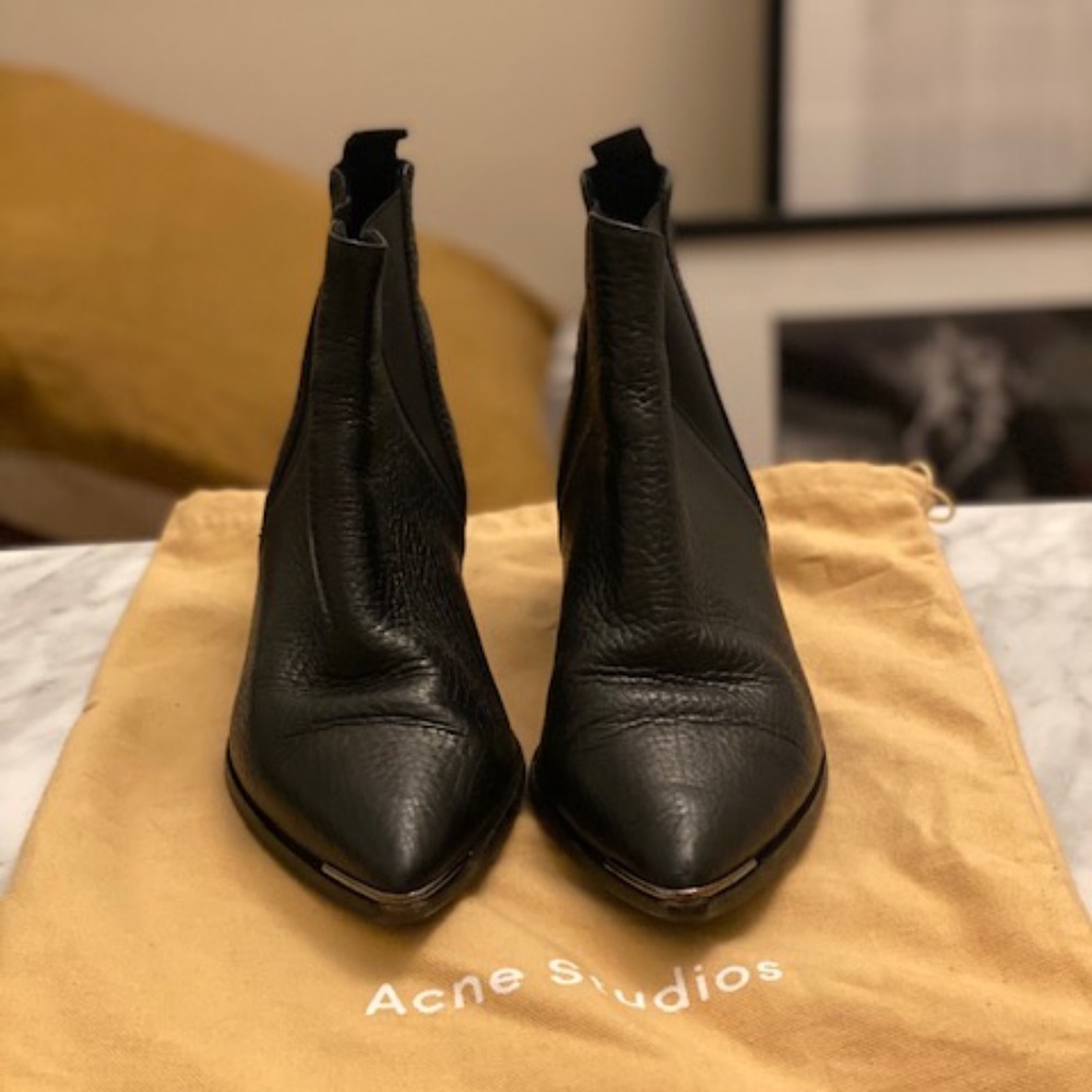 Acne Studios Sz 37 Jensen Black Grain Chelsea Boots